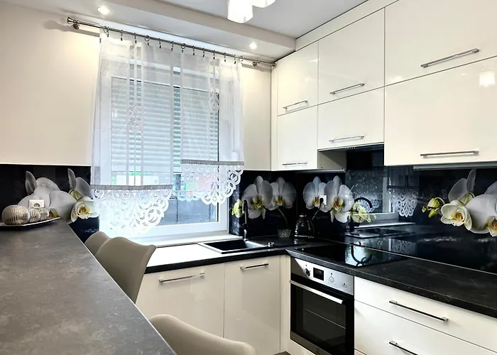 Apartamento Czartoryskiego - Self Check-in 20h - Parking &lift & 50m Terrace *